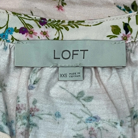 LOFT Floral Tank - Picture 3 of 4